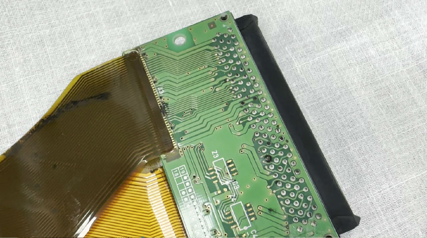 導緻數(shu)碼印花(hua)機噴頭(tóu)斜噴的(de)原因