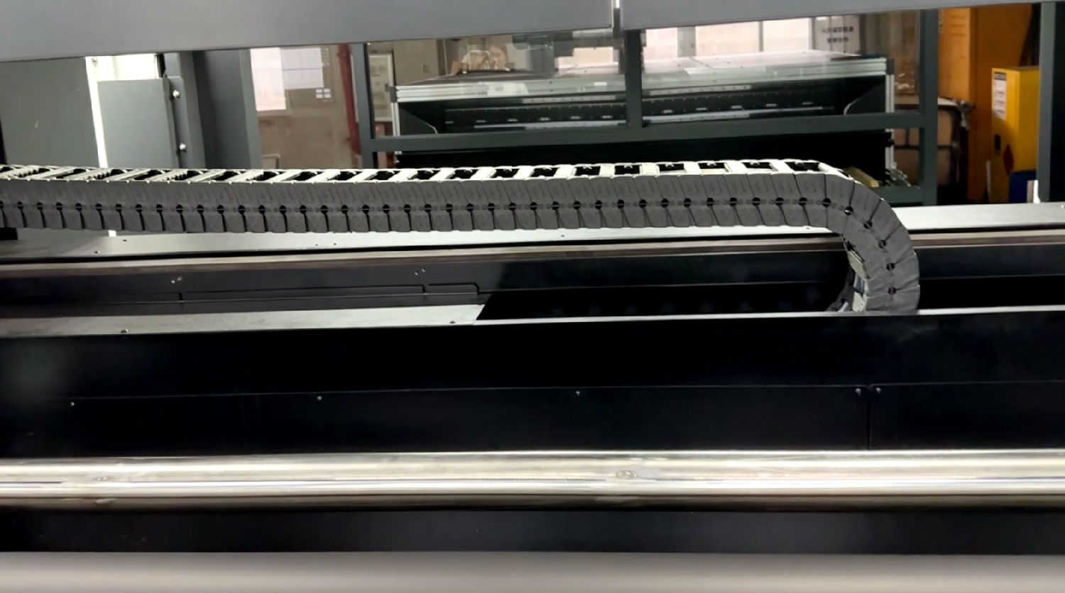 如何判斷數(shu)碼印花機的導(dǎo)軌是否需要更(geng)換？